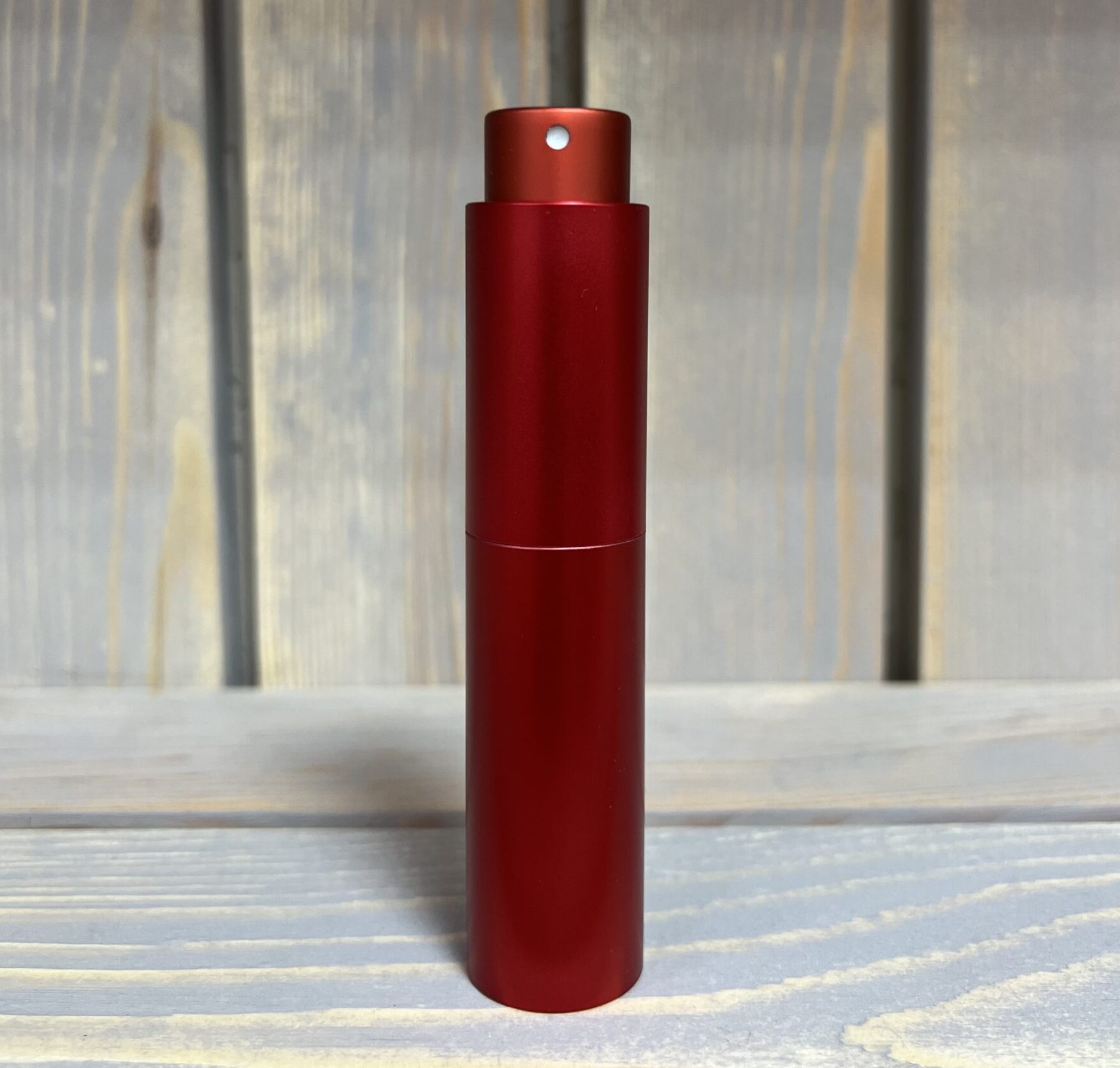 красный атомайзер